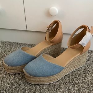 NWOT Nine West sandals